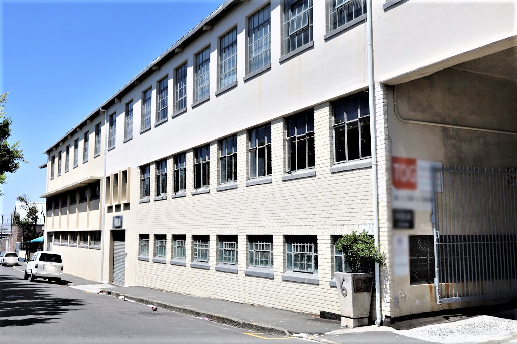 RE/MAX Property Associates