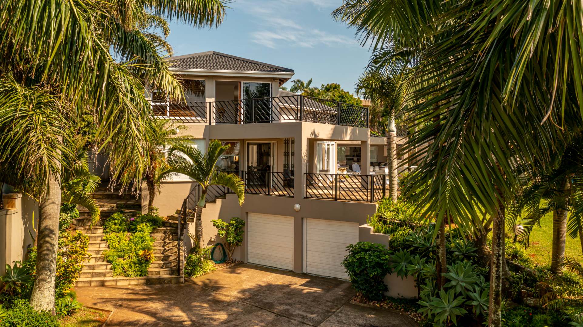 4 Bedroom House For Sale in Umhlanga Central RE/MAX™ of Southern Africa