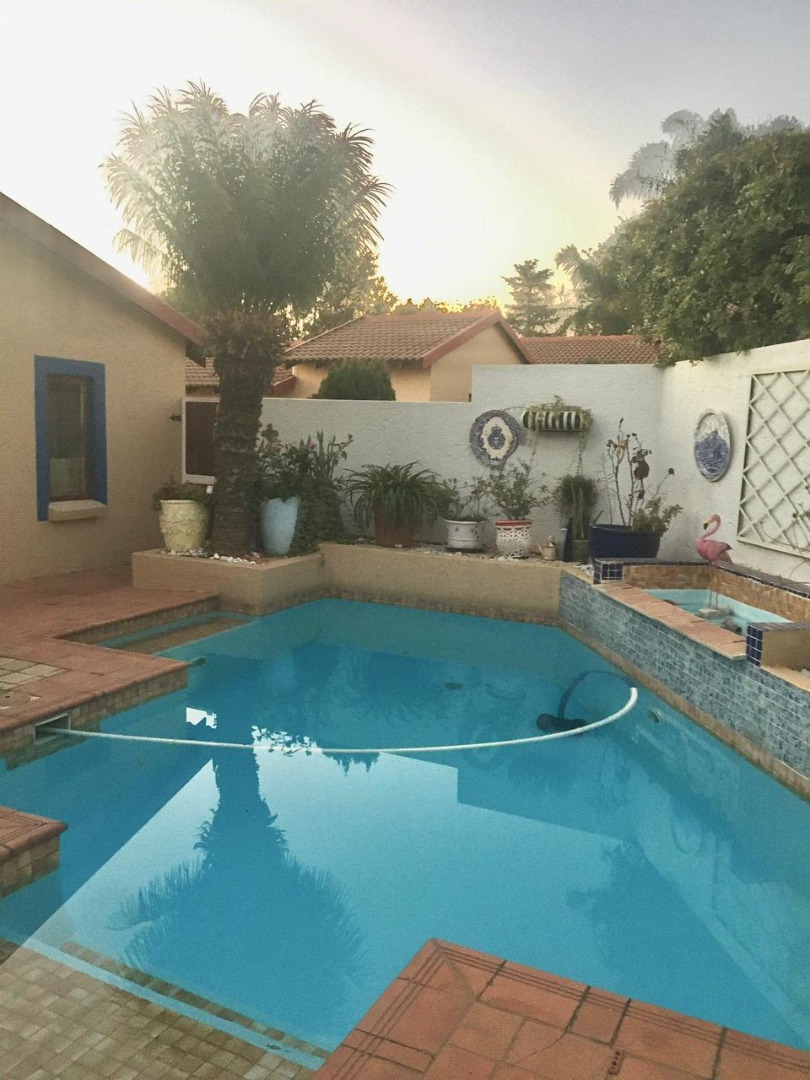 4 Bedroom House To Rent in Fourways RE/MAX™ of Southern Africa