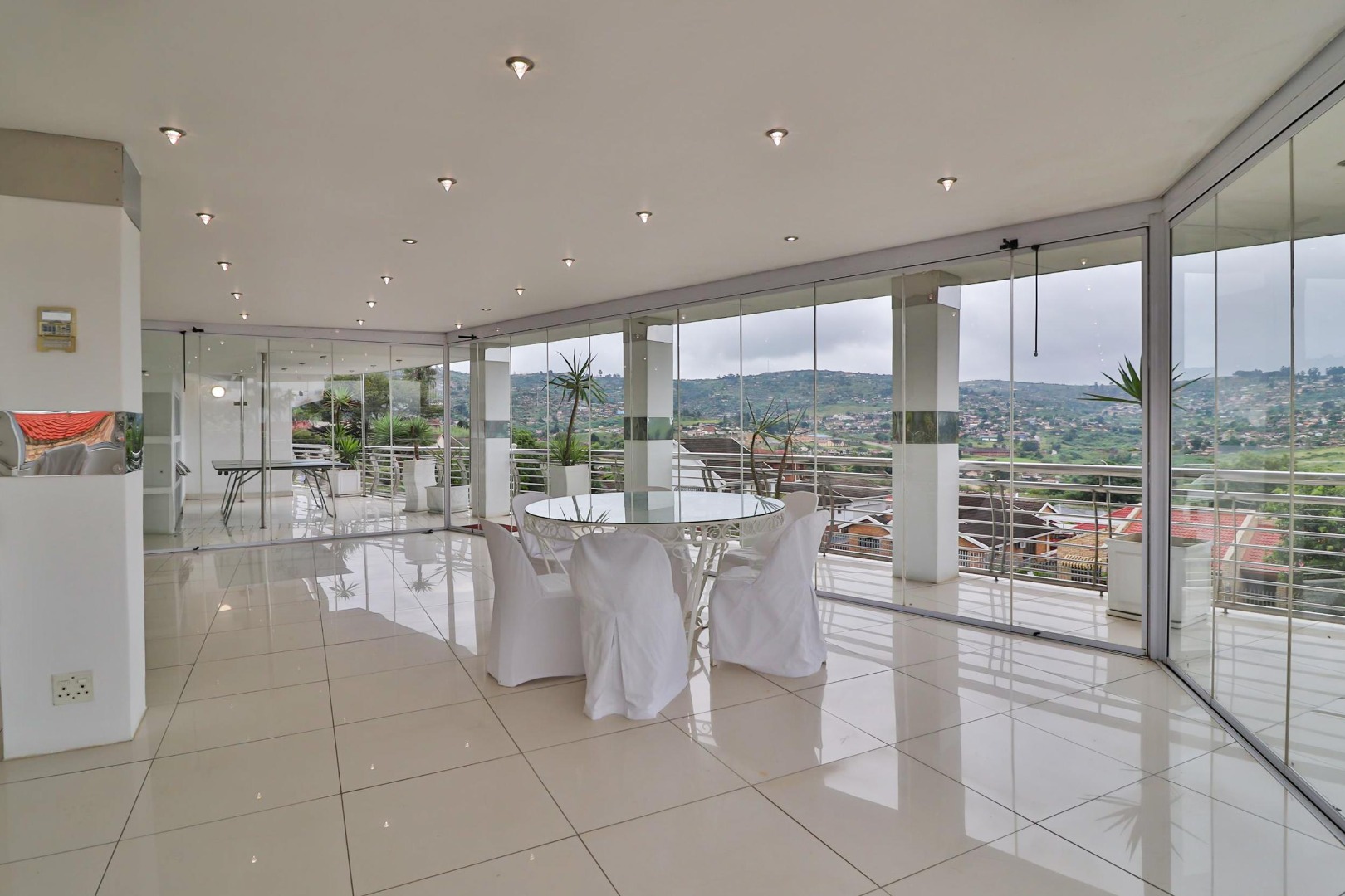 4 Bedroom House For Sale in Orient Heights RE/MAX™ of Southern Africa