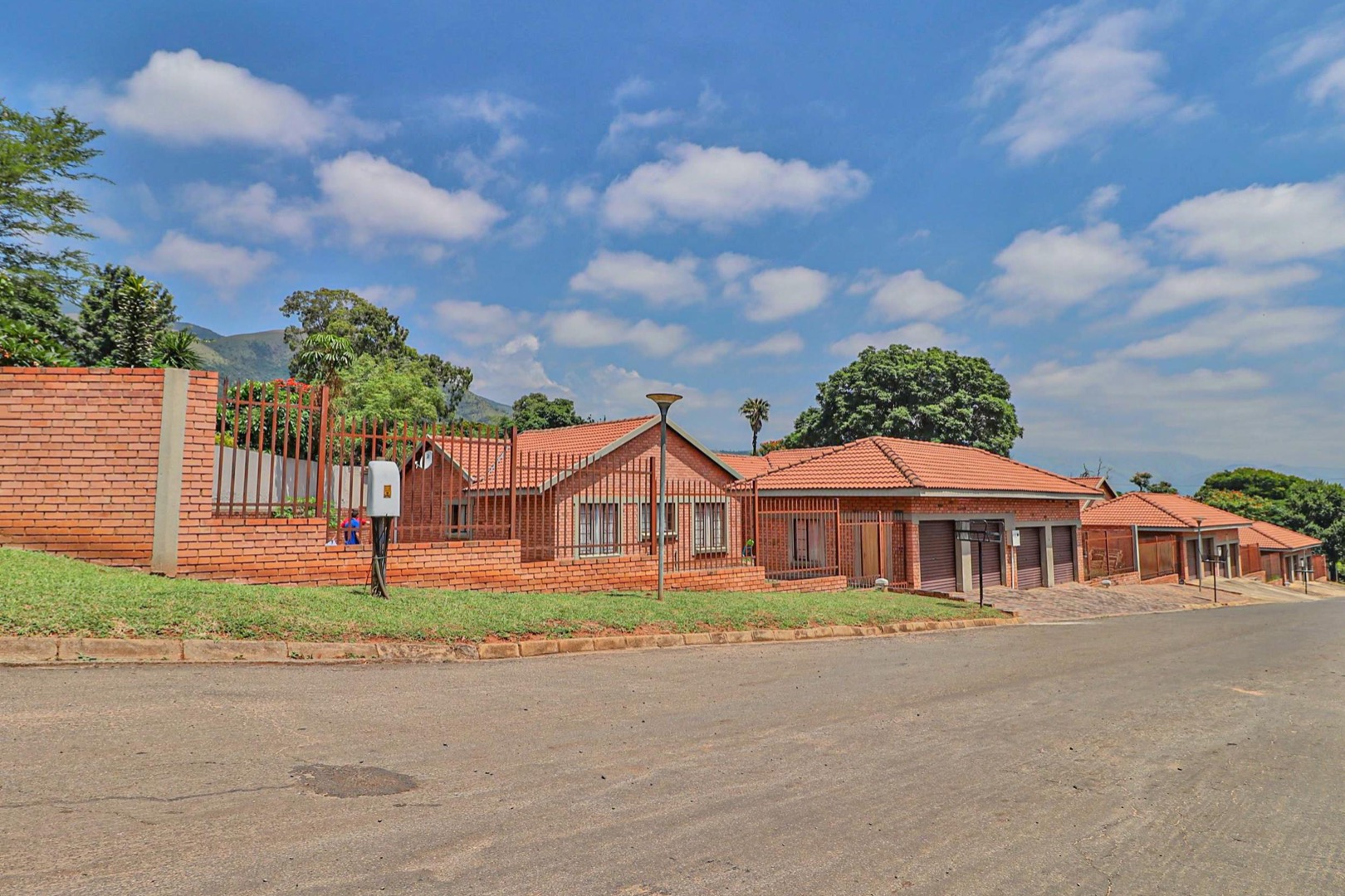 18 Bedroom Townhouse For Sale in Barberton RE/MAX™ of Southern Africa