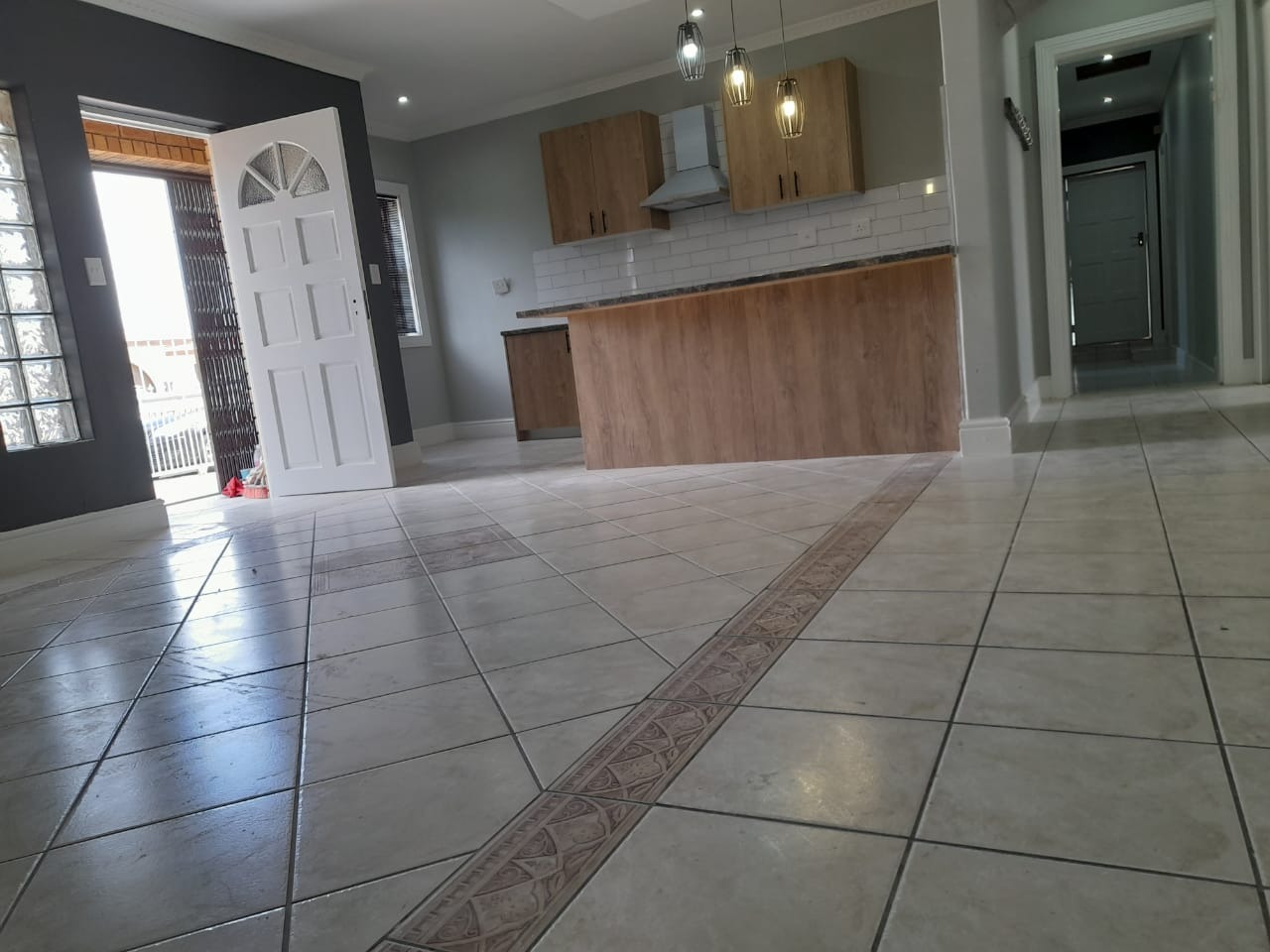 3 Bedroom House To Rent in Goodwood Estate RE/MAX™ of Southern Africa