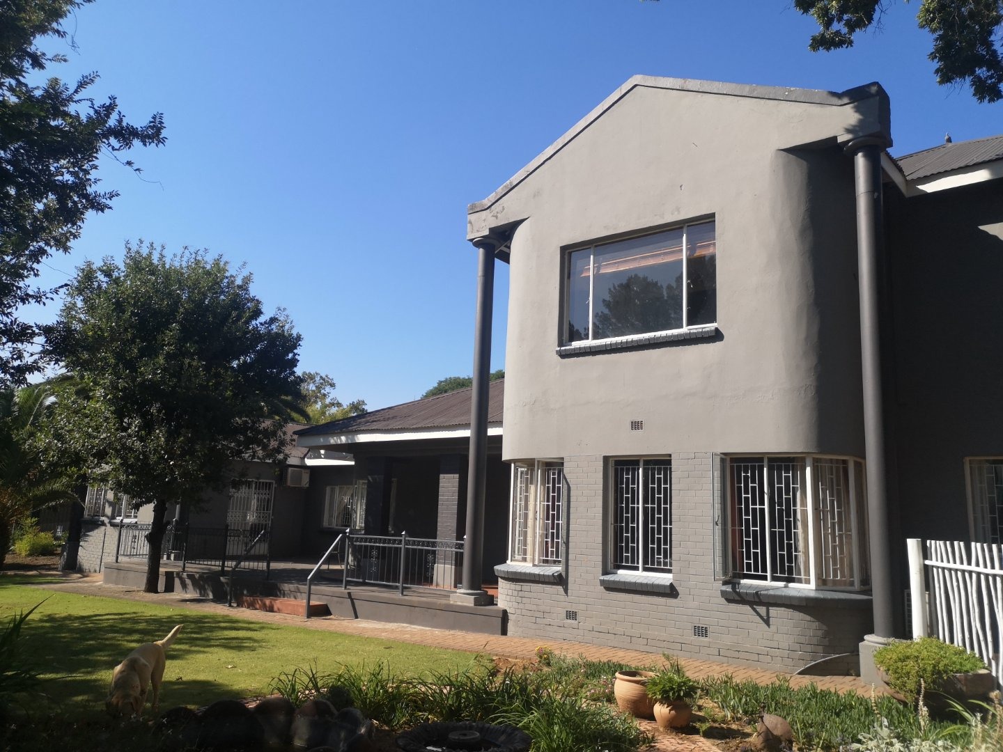 6 Bedroom House For Sale in Dan Pienaar RE/MAX™ of Southern Africa