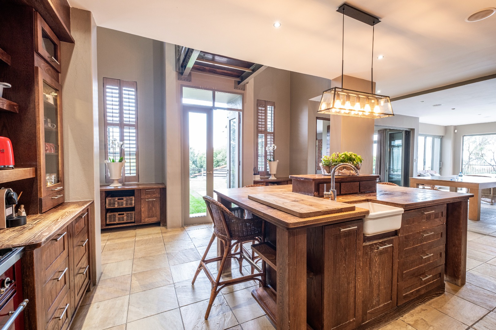 7 Bedroom House For Sale in Country Lane Estate RE/MAX™ of Southern