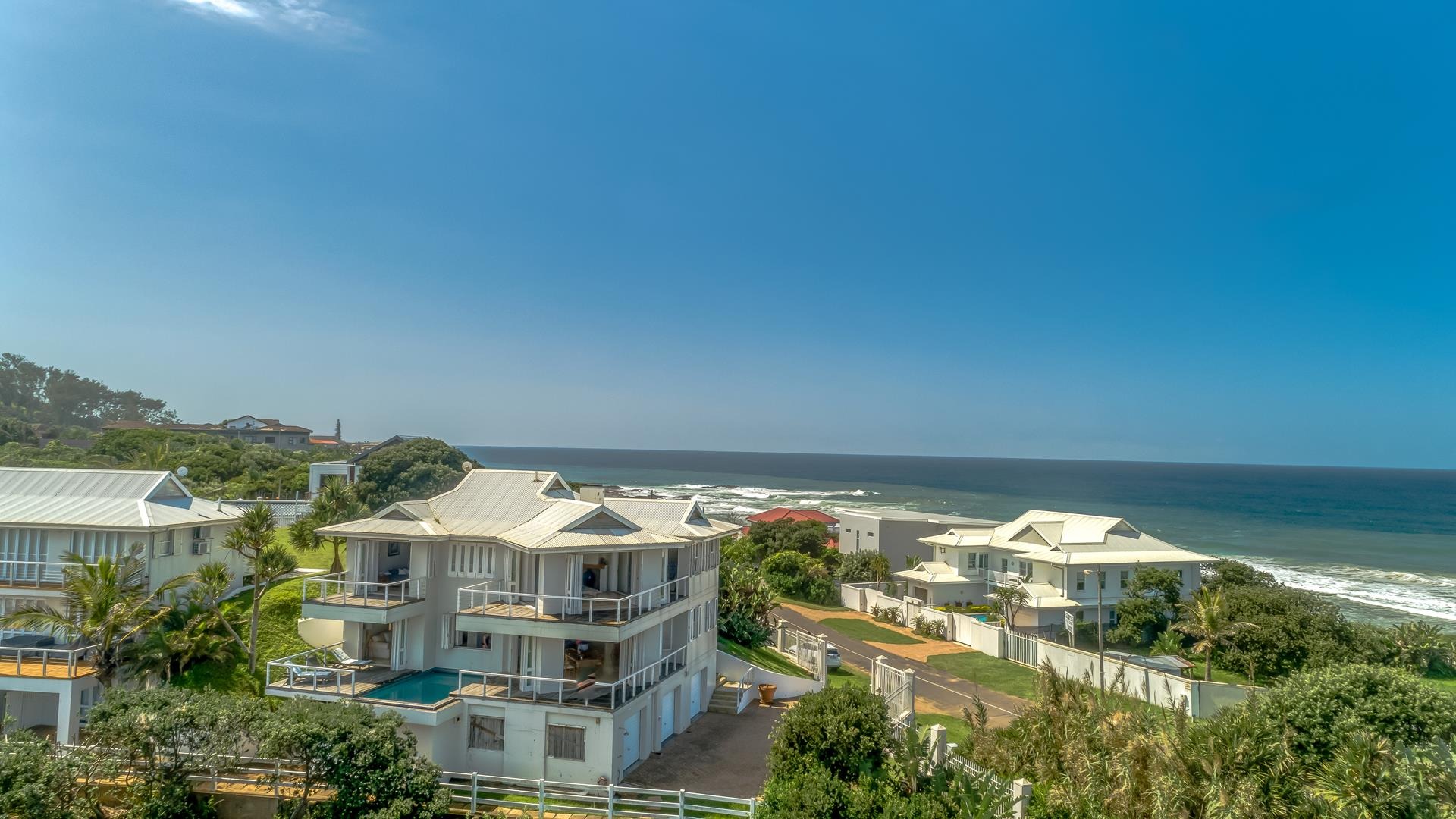 3 Bedroom House For Sale in Tinley Manor RE/MAX™ of Southern Africa