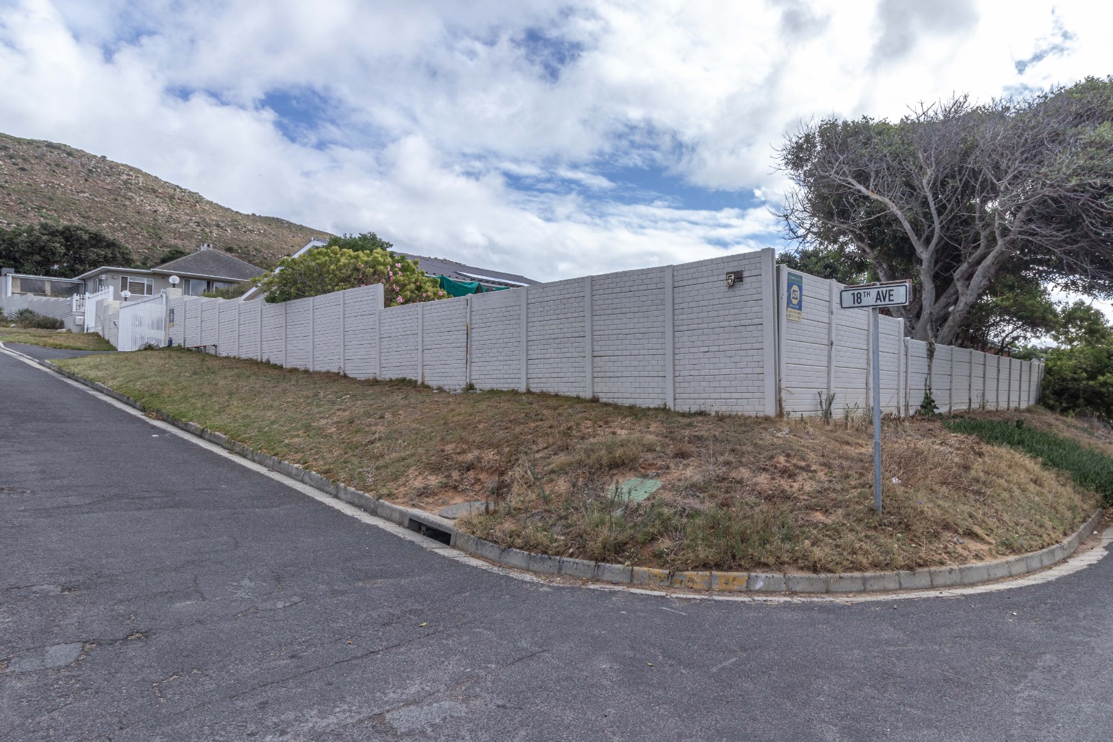4 Bedroom House For Sale in Fish Hoek RE/MAX™ of Southern Africa