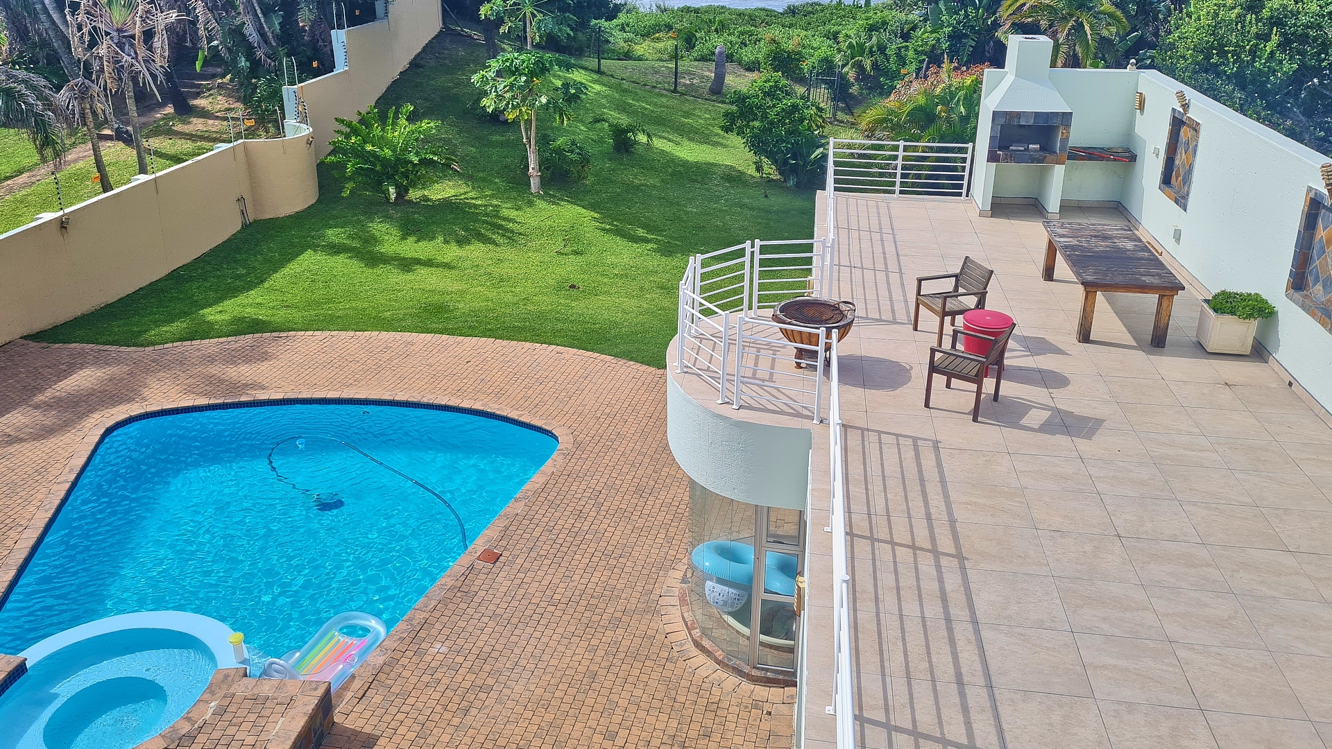 5 Bedroom House For Sale in Ramsgate RE/MAX™ of Southern Africa