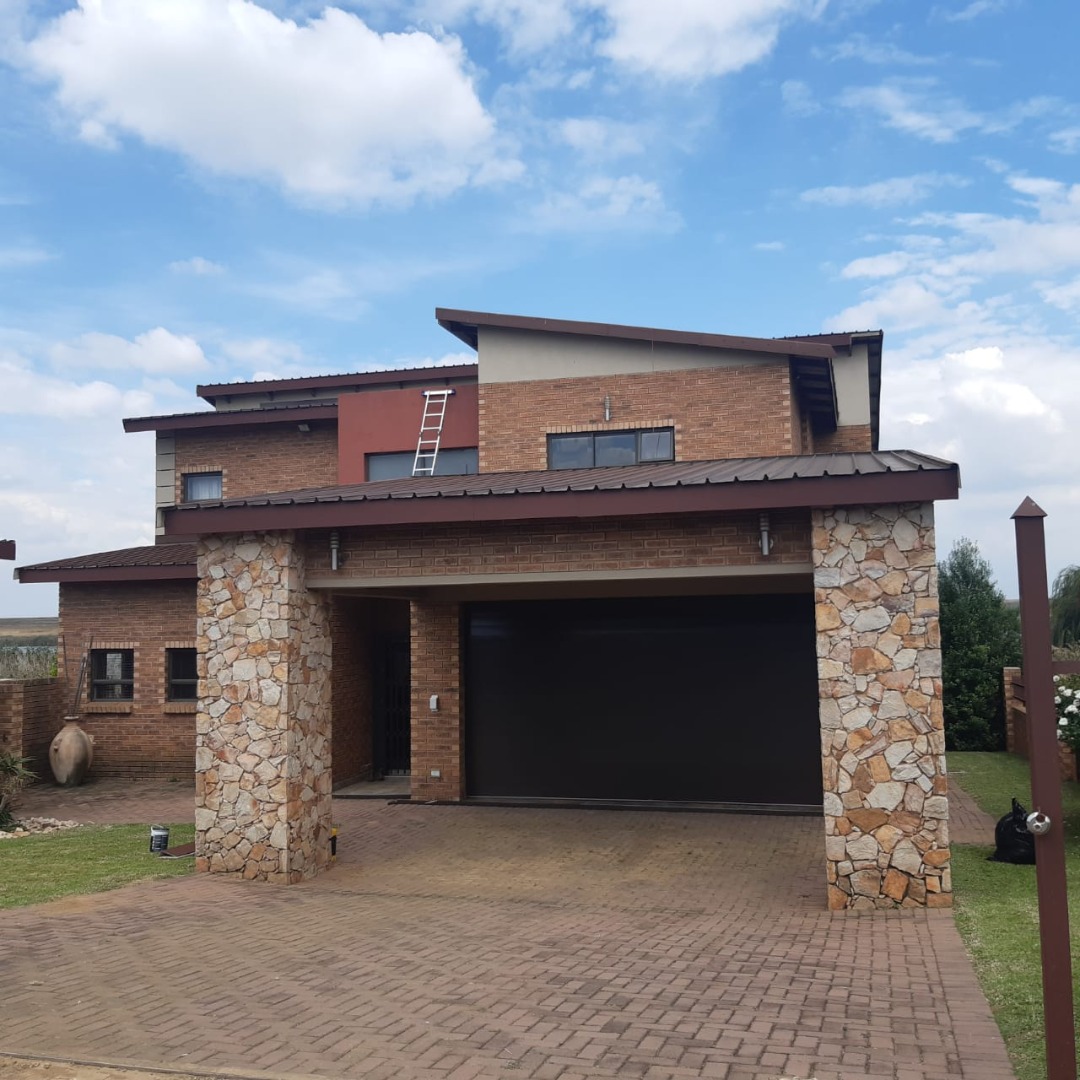 4 Bedroom House For Sale in Bronkhorstbaai RE/MAX™ of Southern Africa