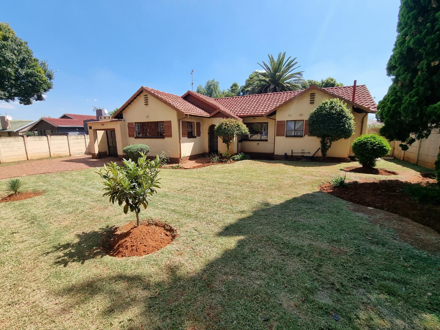 Property for sale in Rondebult RE/MAX™ of Southern Africa