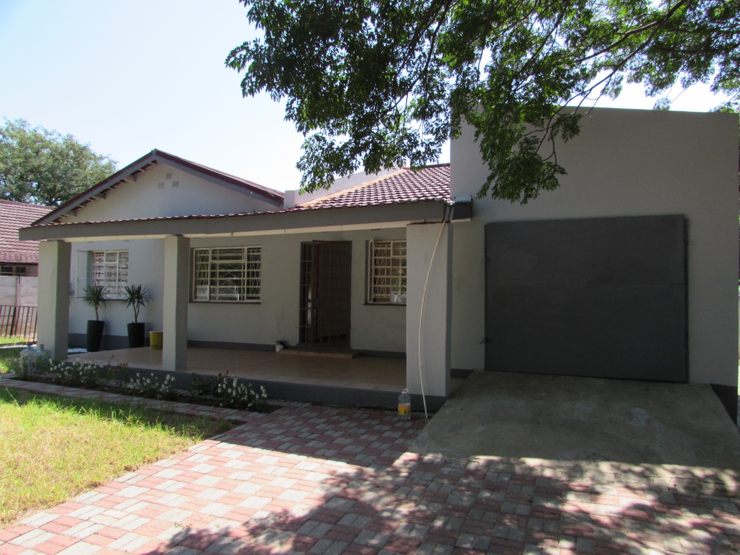 3 Bedroom House For Sale in Phakalane RE/MAX™ of Southern Africa