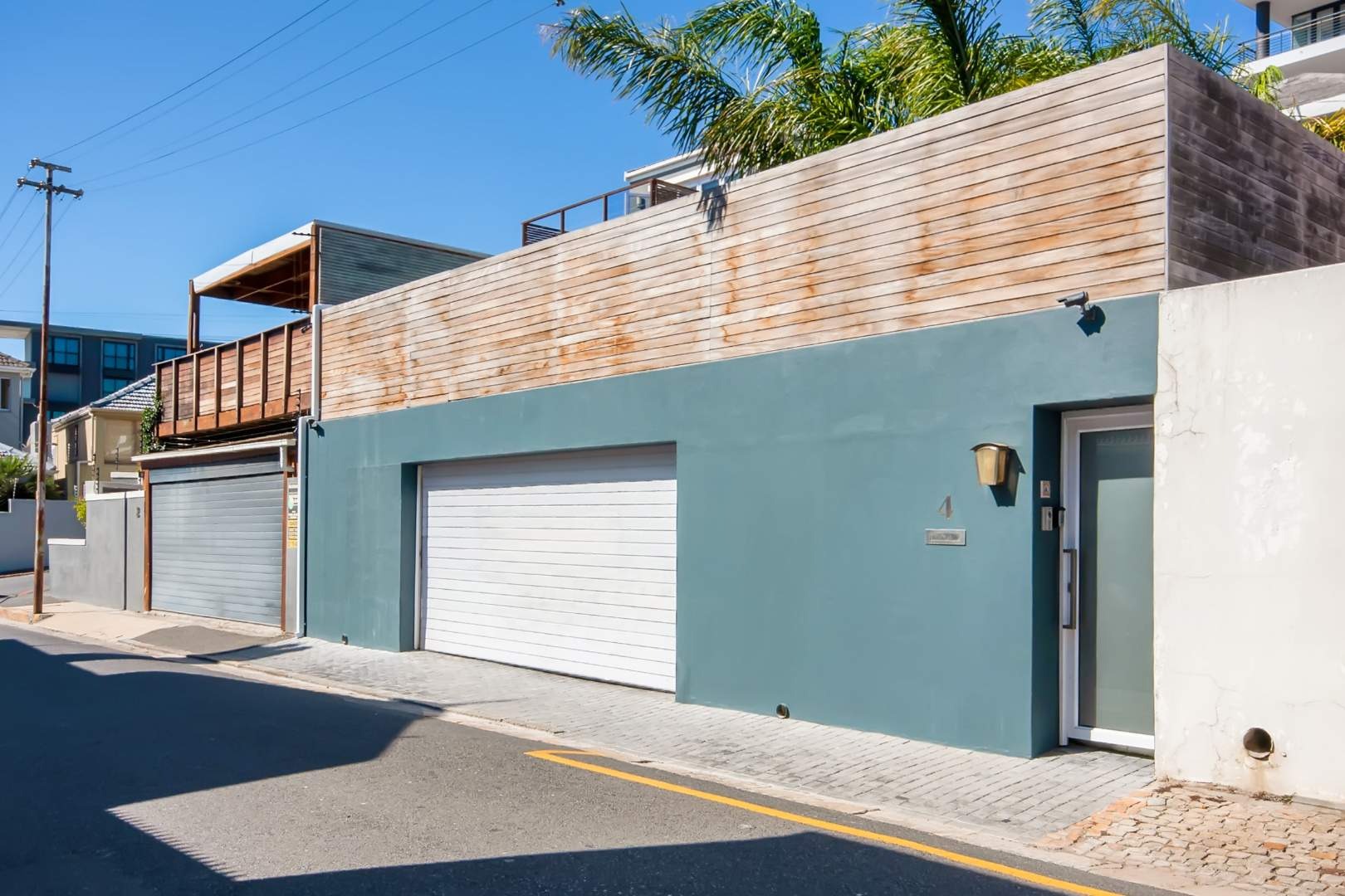 4 Bedroom House For Sale in Bantry Bay RE/MAX™ of Southern Africa