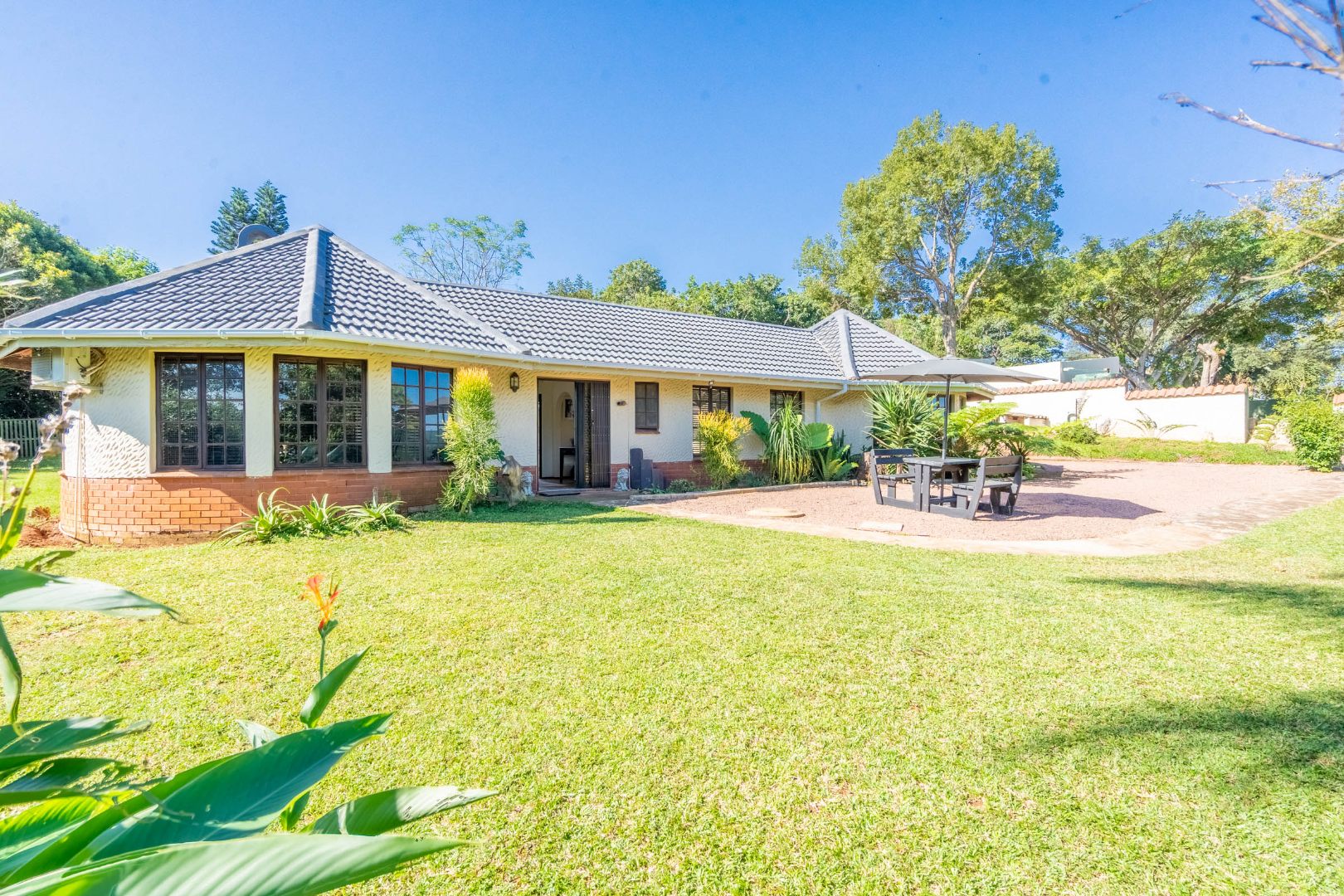 3 Bedroom House For Sale in Waterfall RE/MAX™ of Southern Africa