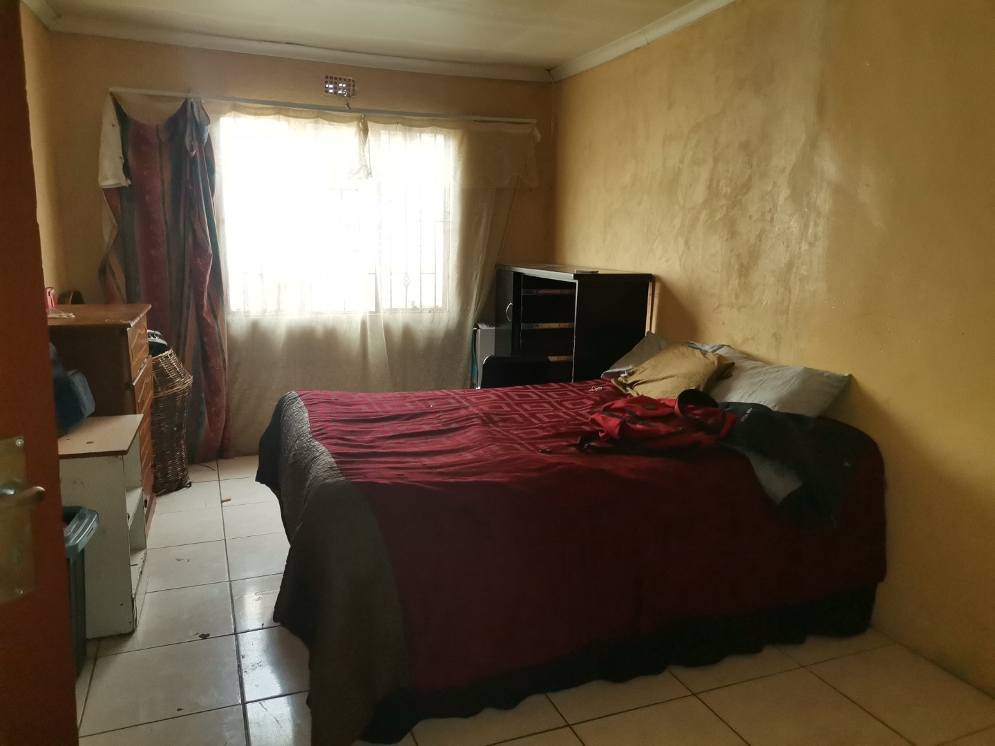 3 Bedroom House For Sale in Eldorado Park RE/MAX™ of Southern Africa