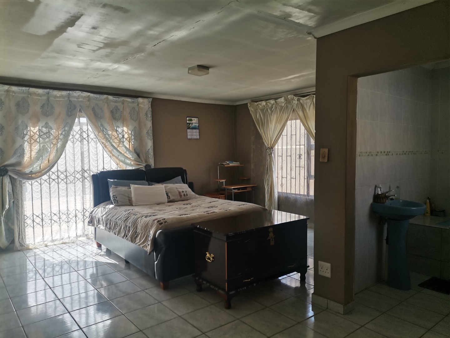 3 Bedroom House For Sale in Eldorado Park RE/MAX™ of Southern Africa
