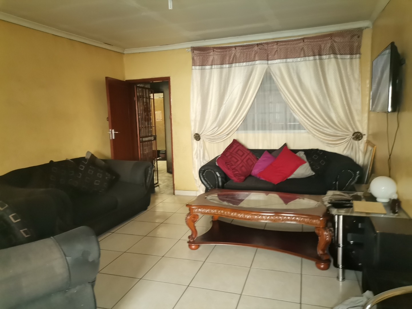 3 Bedroom House For Sale in Eldorado Park RE/MAX™ of Southern Africa