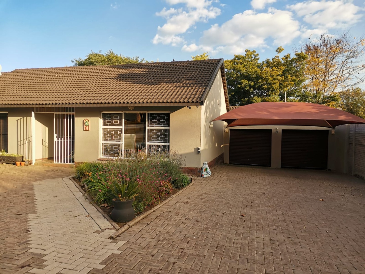 3 Bedroom House For Sale in Secunda RE/MAX™ of Southern Africa