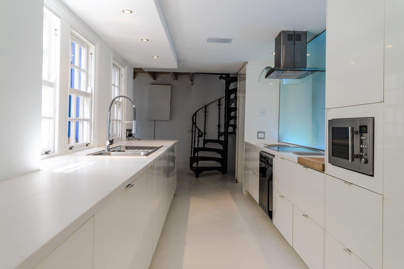 3 Bedroom House For Sale in De Waterkant RE/MAX™ of Southern Africa