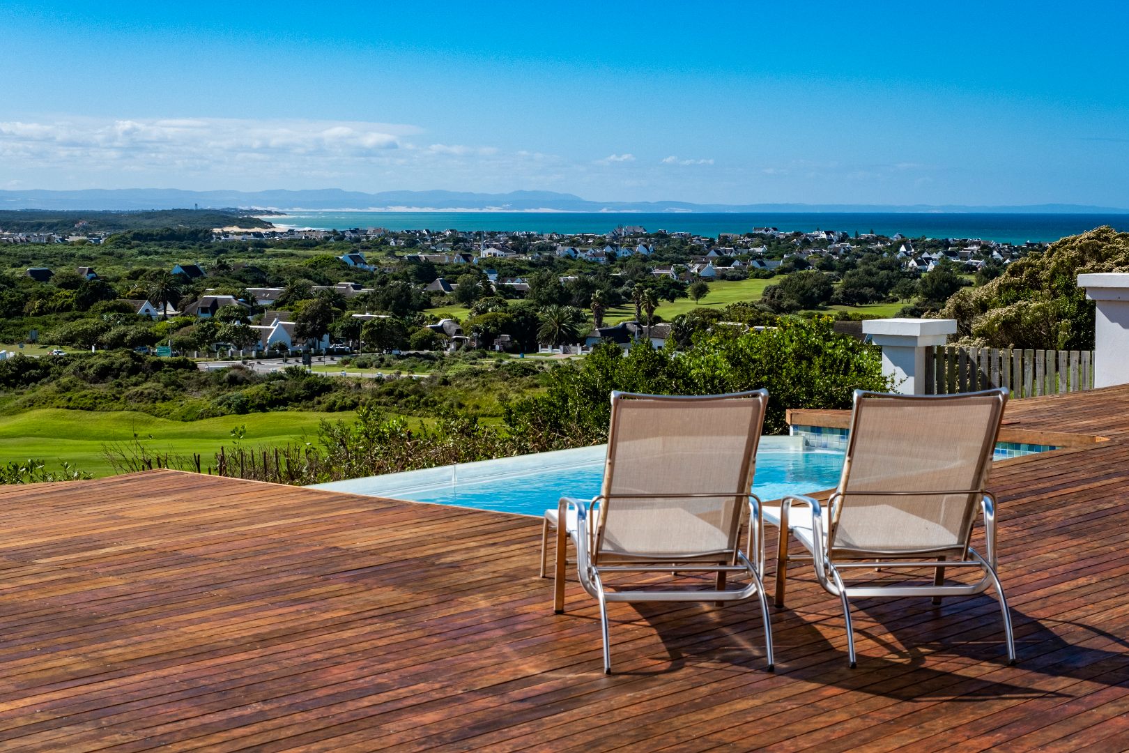 4 Bedroom House For Sale in St Francis Links RE/MAX™ of Southern Africa