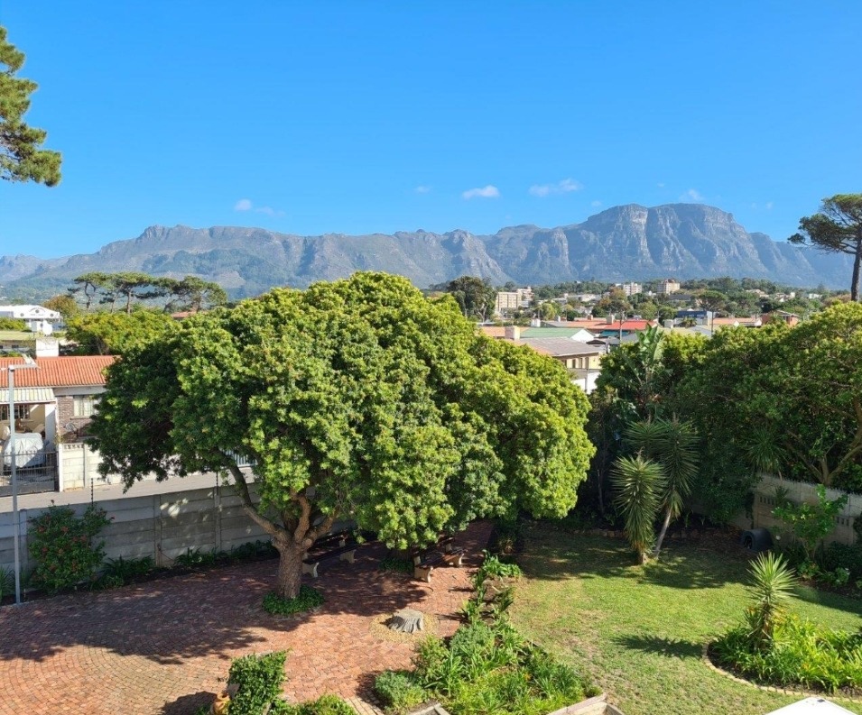 2 Bedroom Apartment / Flat For Sale in Plumstead RE/MAX™ of Southern