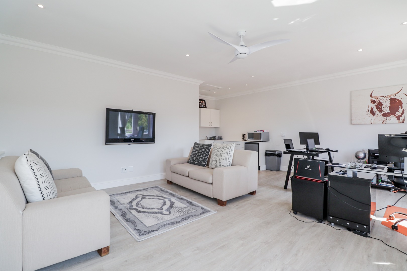 4 Bedroom House For Sale in Belvidere Estate RE/MAX™ of Southern Africa