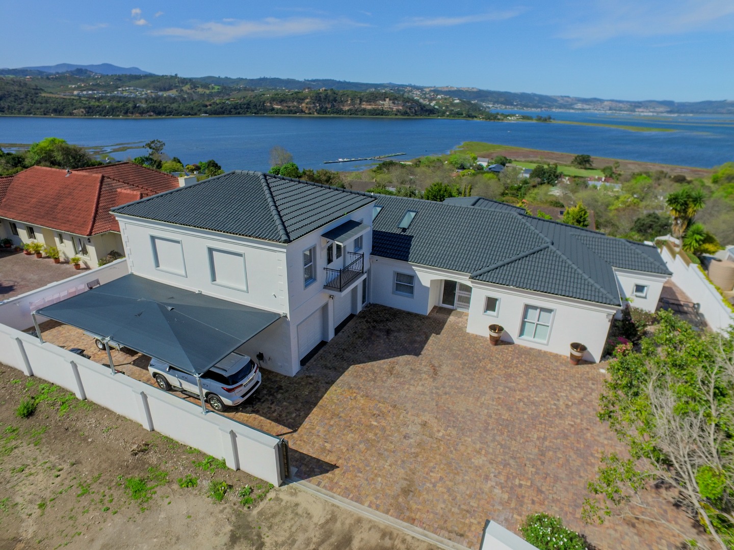 4 Bedroom House For Sale in Belvidere Estate RE/MAX™ of Southern Africa