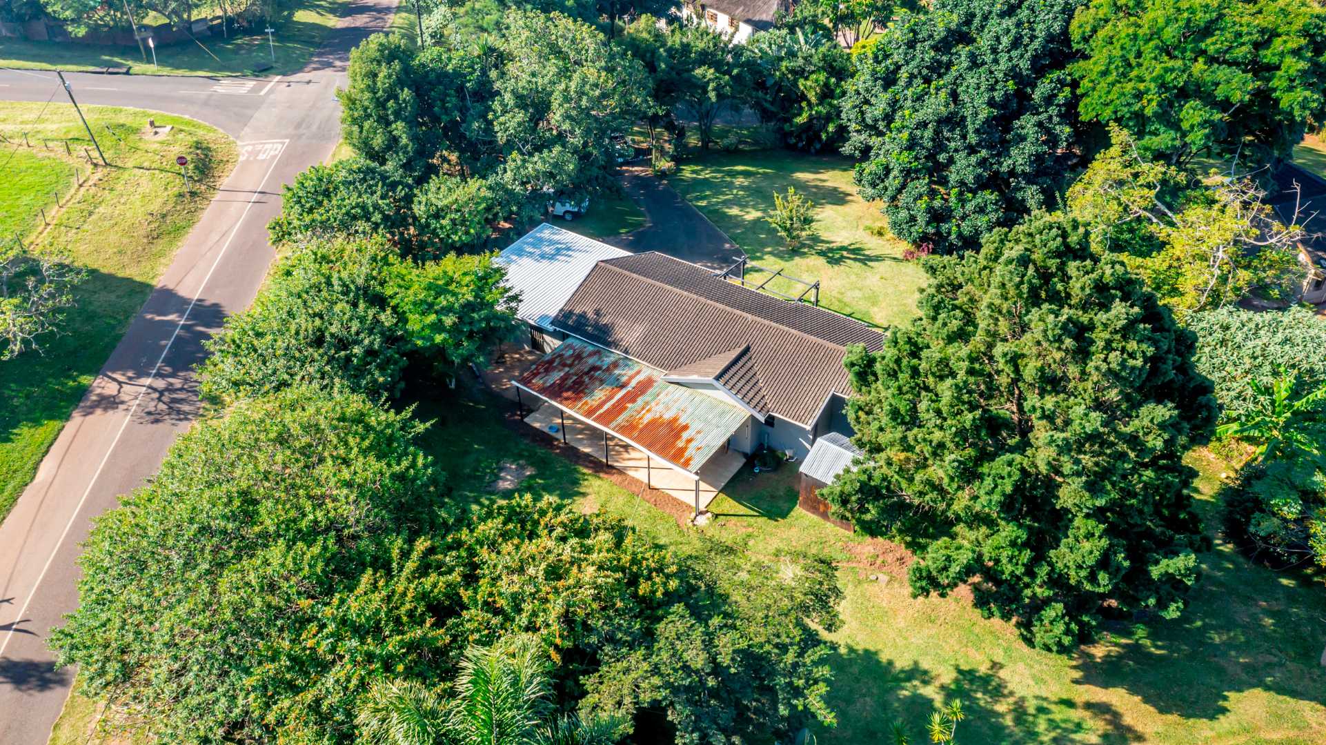 3 Bedroom House For Sale in Waterfall RE/MAX™ of Southern Africa