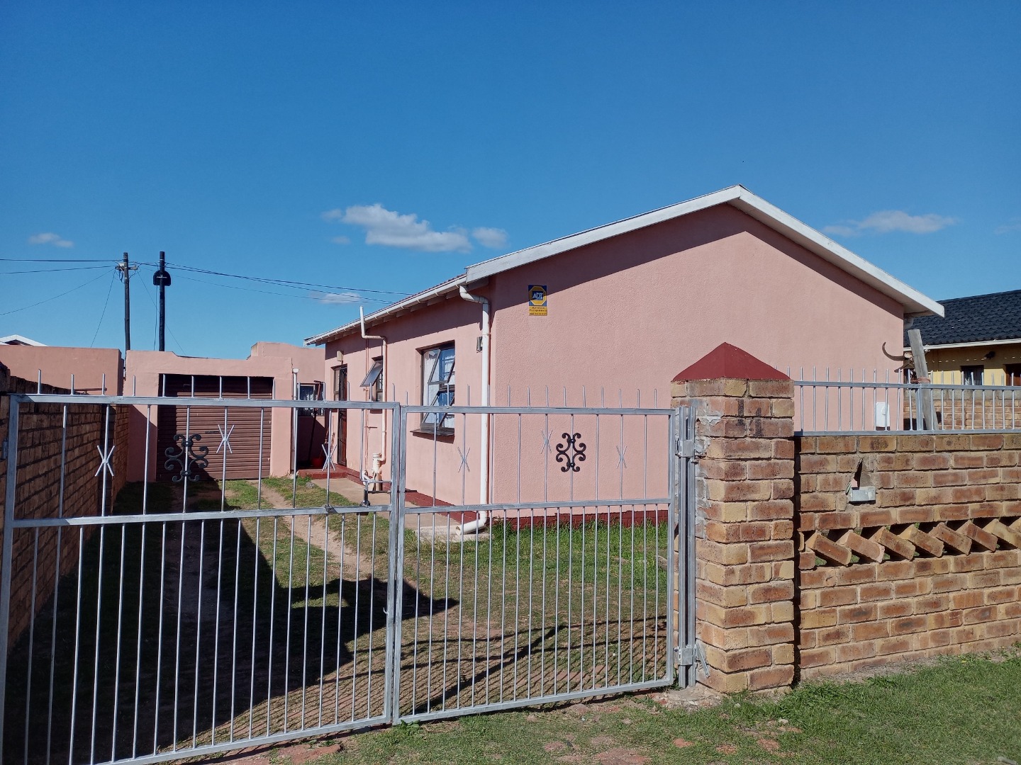 3 Bedroom House For Sale in Motherwell Nu 5 RE/MAX™ of Southern Africa