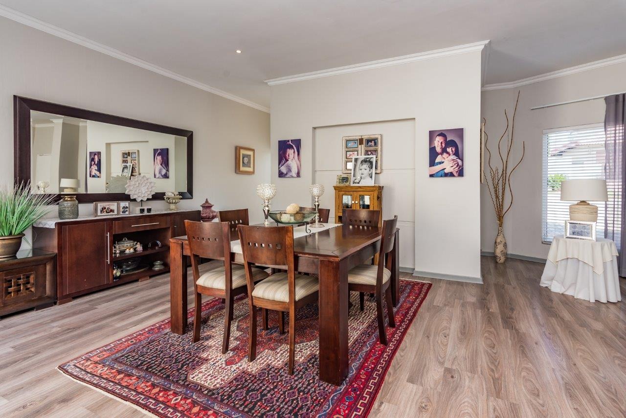 3 Bedroom House For Sale in Silver Valley Estate RE/MAX™ of Southern