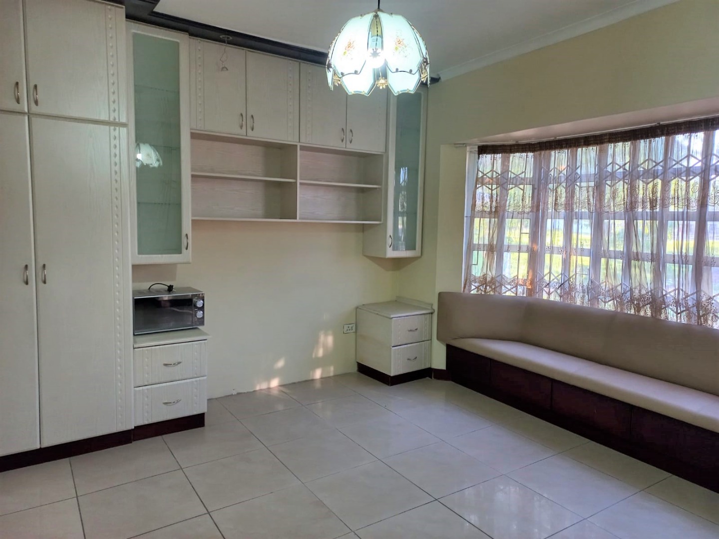 4 Bedroom House For Sale in Starwood RE/MAX™ of Southern Africa