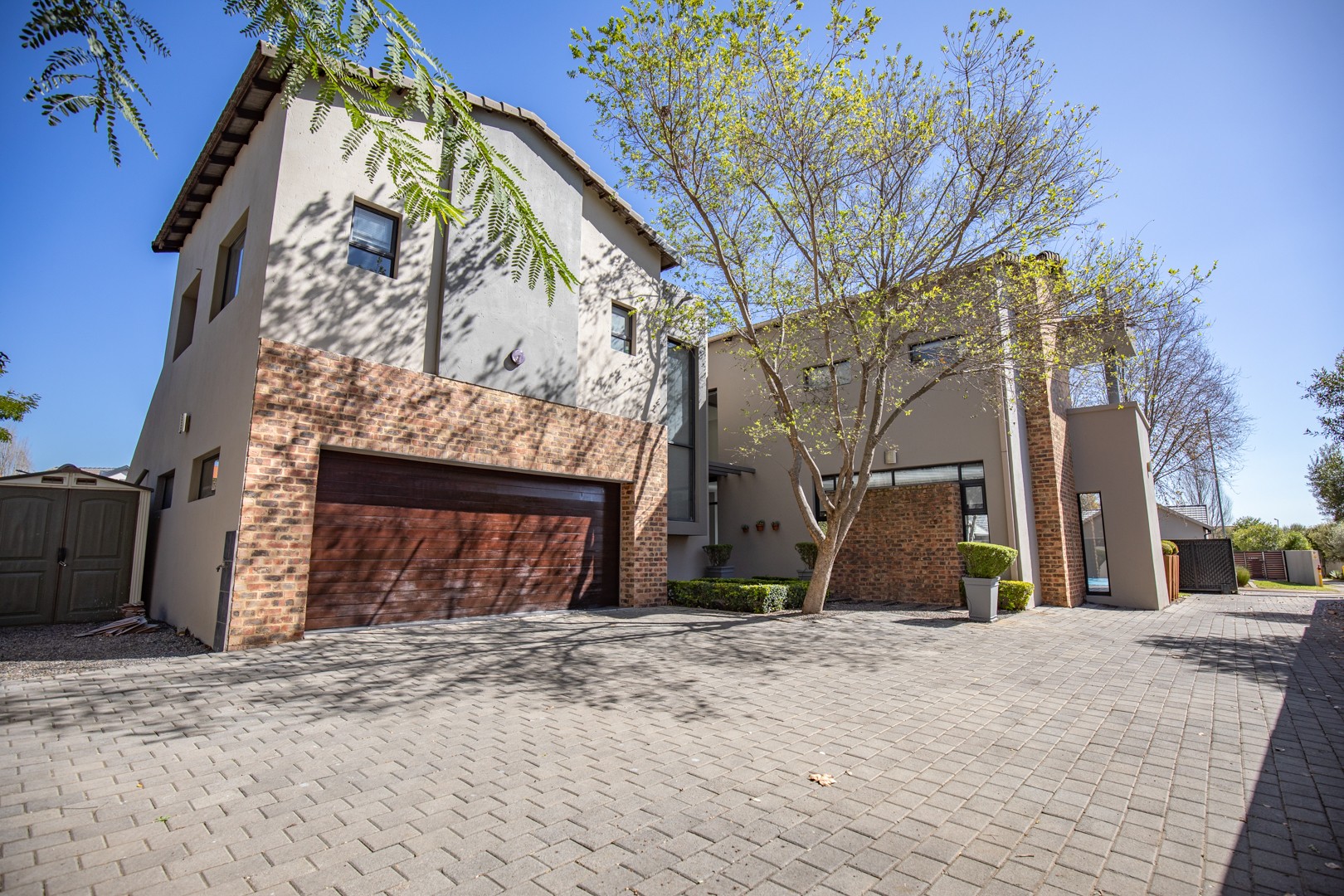 5 Bedroom House To Rent in Newmark Estate RE/MAX™ of Southern Africa