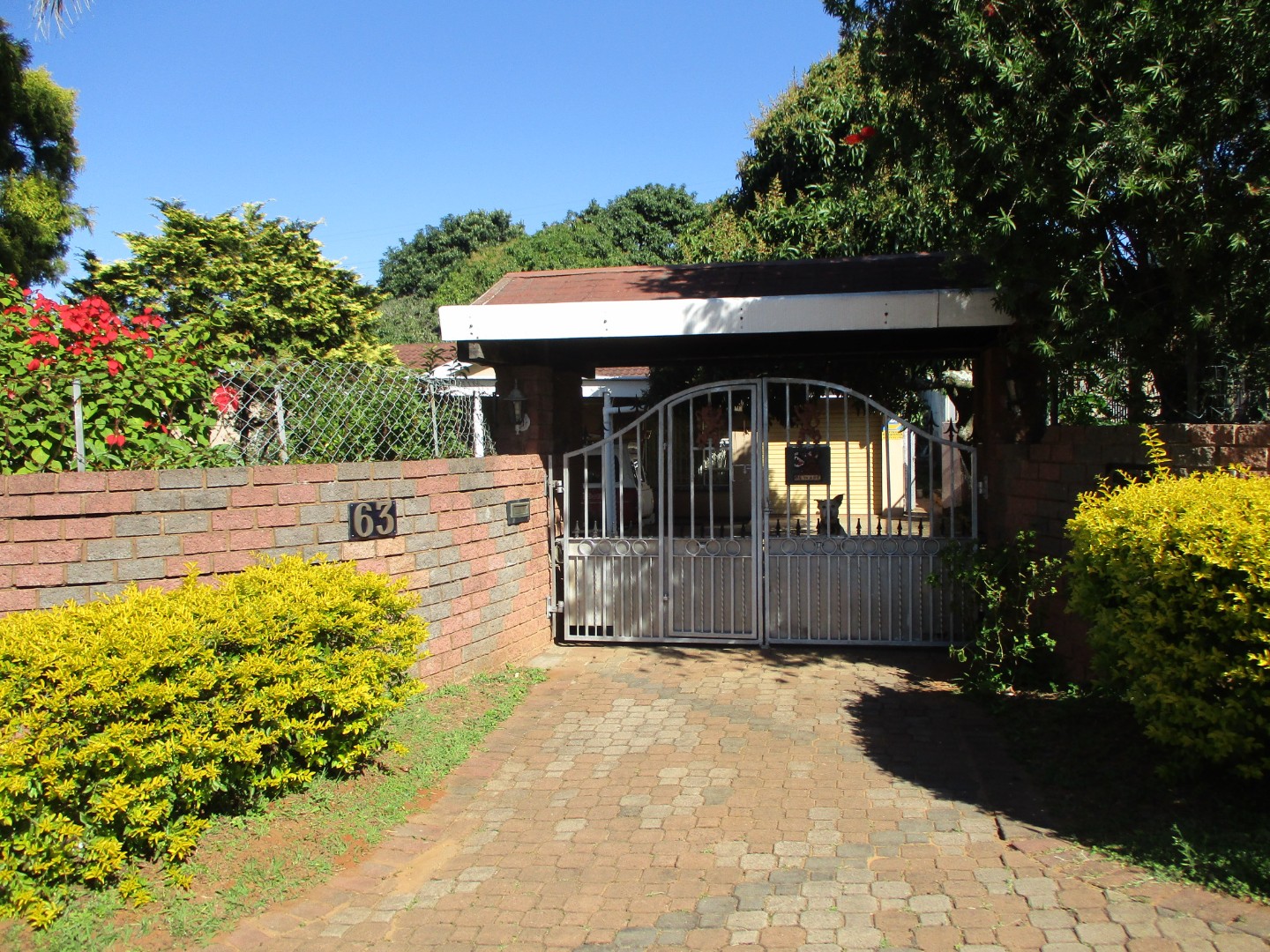 3 Bedroom House For Sale in Woodhaven RE/MAX™ of Southern Africa