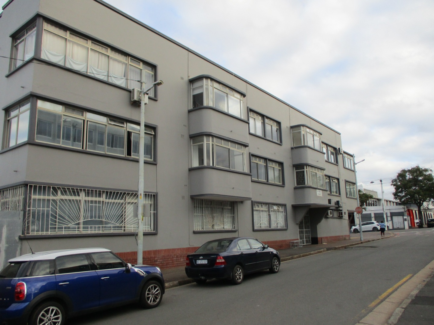 1.5 Bedroom Apartment / Flat For Sale in Windermere RE/MAX™ of