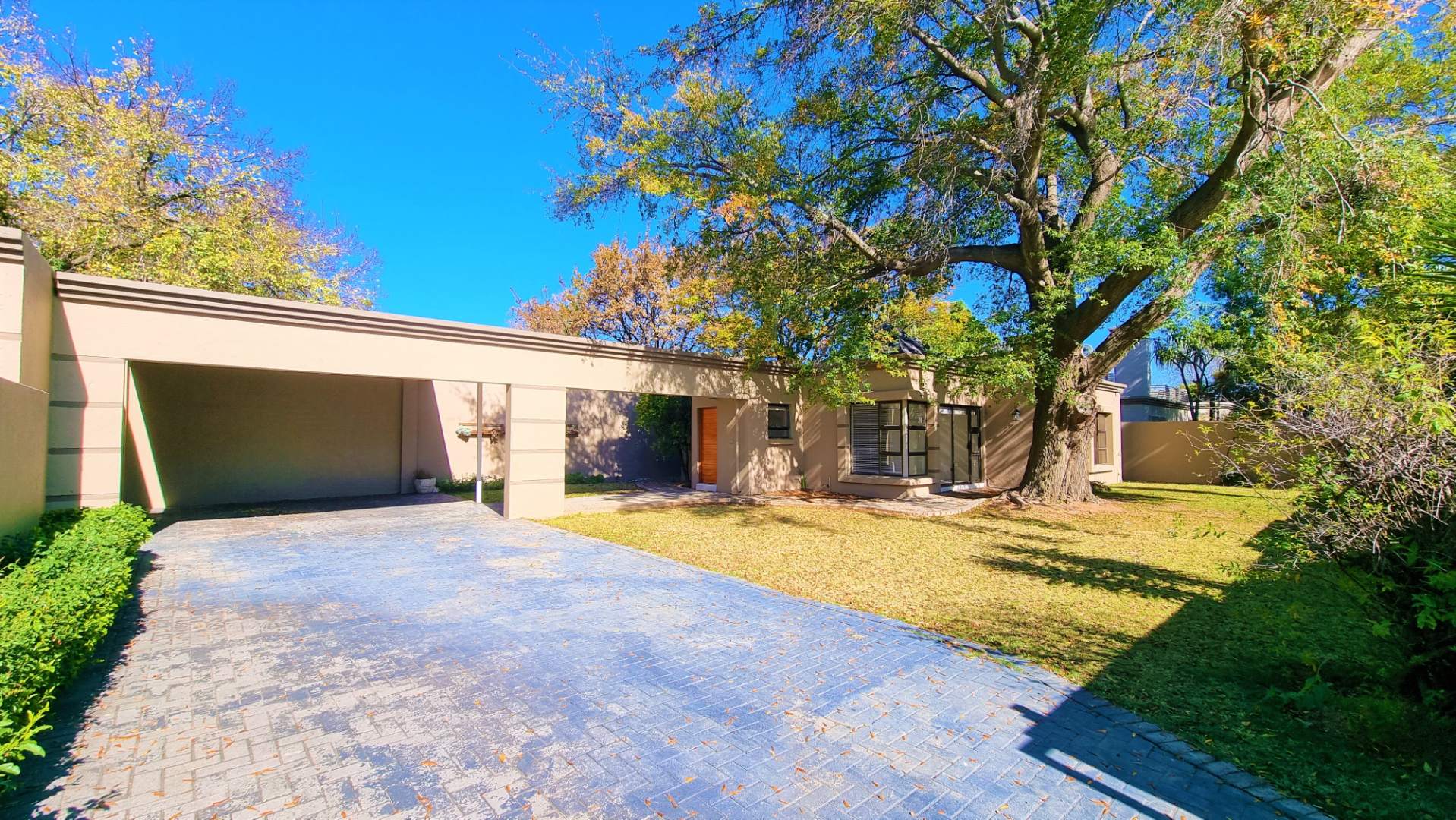 Property and houses for sale in Beverley, Sandton RE/MAX™