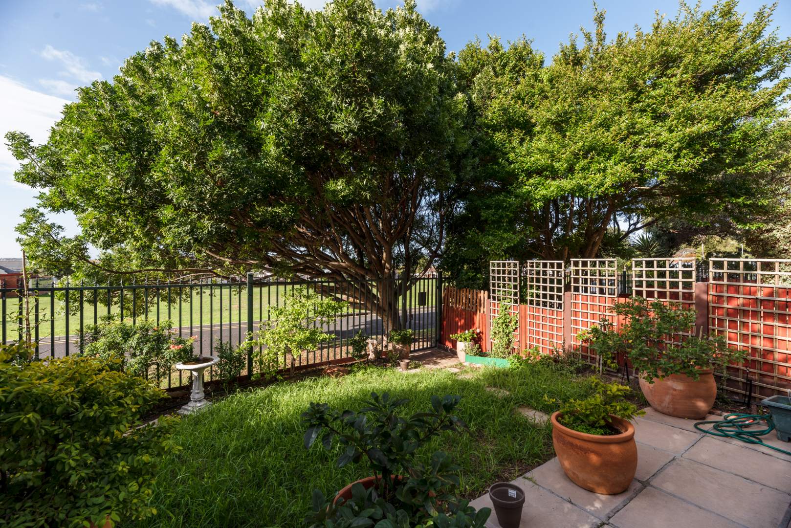 3 Bedroom House To Rent in Lakeside RE/MAX™ of Southern Africa