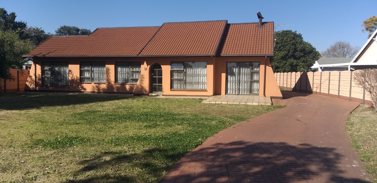 3 Bedroom House For Sale in Mayberry Park RE/MAX™ of Southern Africa