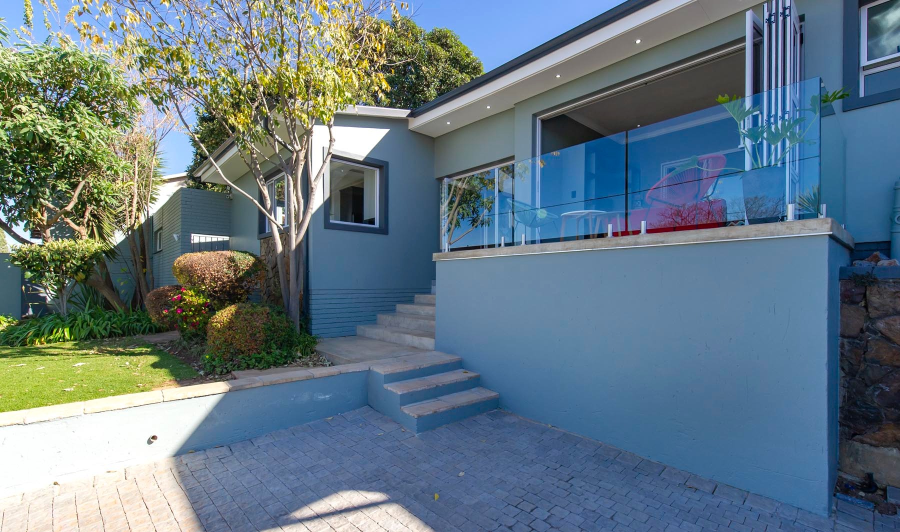 3 Bedroom House For Sale in De Wetshof RE/MAX™ of Southern Africa