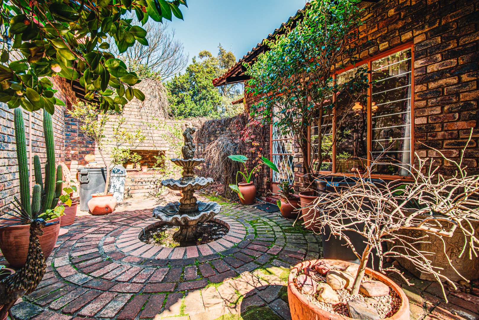 3 Bedroom House For Sale in Morningside Ext 40 RE/MAX™ of Southern Africa