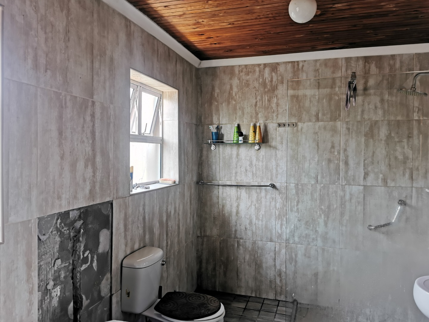 3 Bedroom House For Sale in Coniston Park RE/MAX™ of Southern Africa