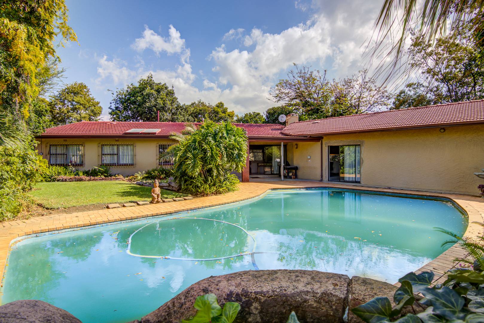 Property and houses for sale in Farrarmere, Benoni RE/MAX