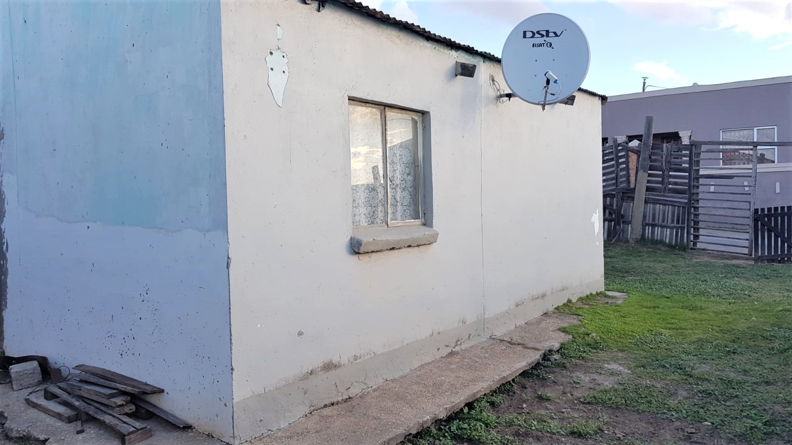 2 Bedroom House For Sale in Kwazakhele RE/MAX™ of Southern Africa