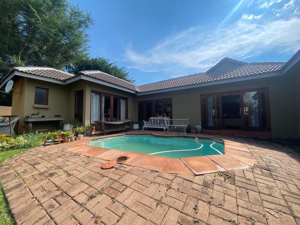 Property and houses for sale in Koro Creek Golf Estate, Modimolle RE/MAX™