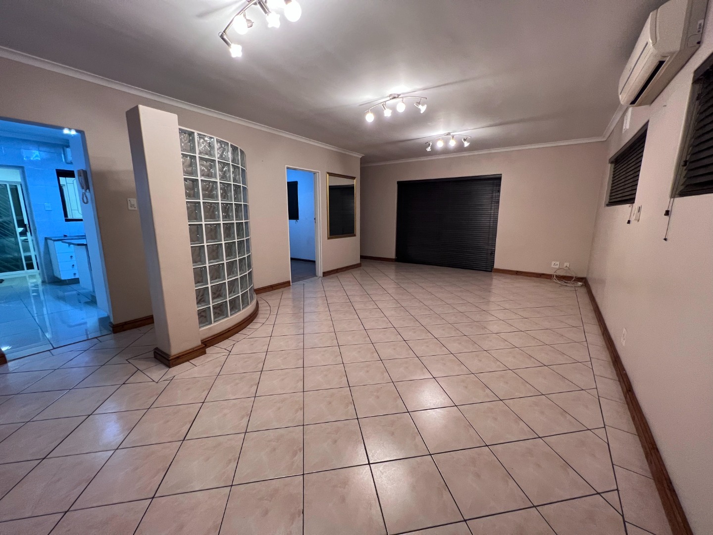 5 Bedroom House For Sale in Grassy Park RE/MAX™ of Southern Africa