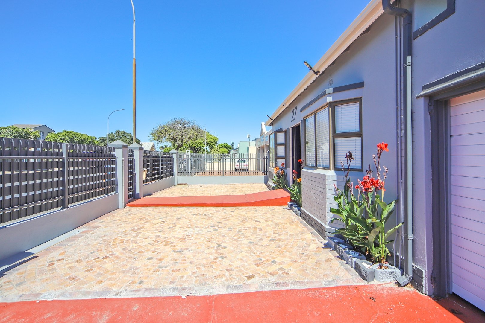 3 Bedroom House For Sale in Goodwood Central RE/MAX™ of Southern Africa