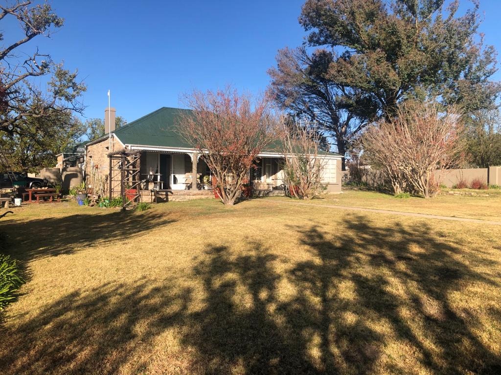 5 Bedroom House For Sale in Cathcart RE/MAX™ of Southern Africa