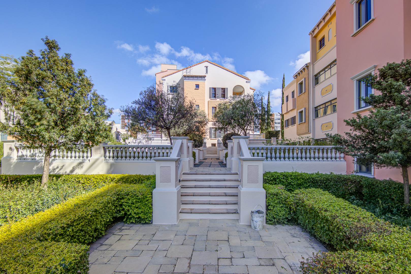 1 Bedroom Apartment / Flat For Sale in Bedford Gardens RE/MAX™ of