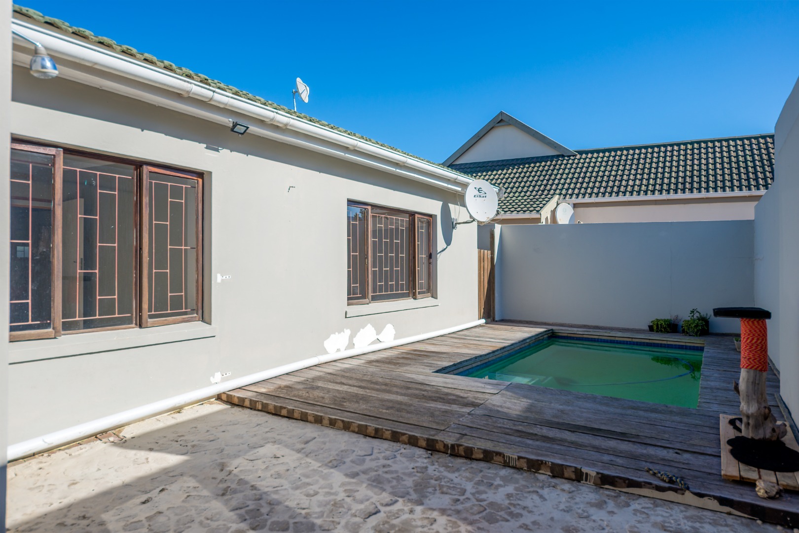 3 Bedroom House For Sale in King Park RE/MAX™ of Southern Africa