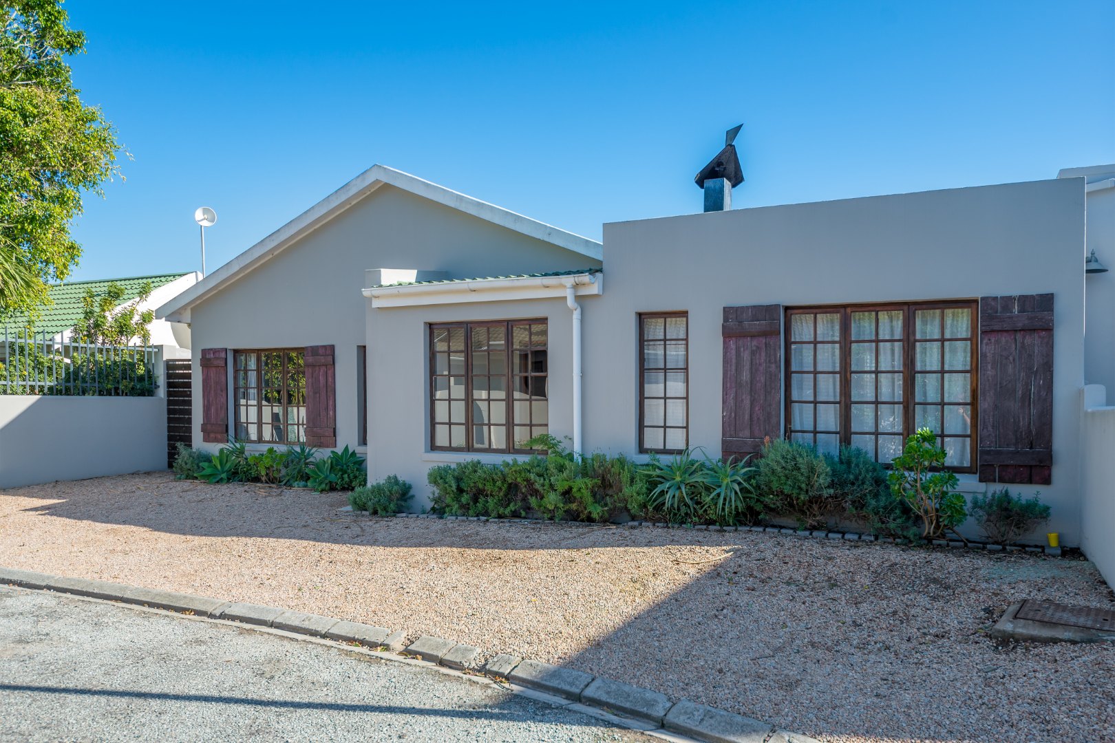 3 Bedroom House For Sale in King Park RE/MAX™ of Southern Africa