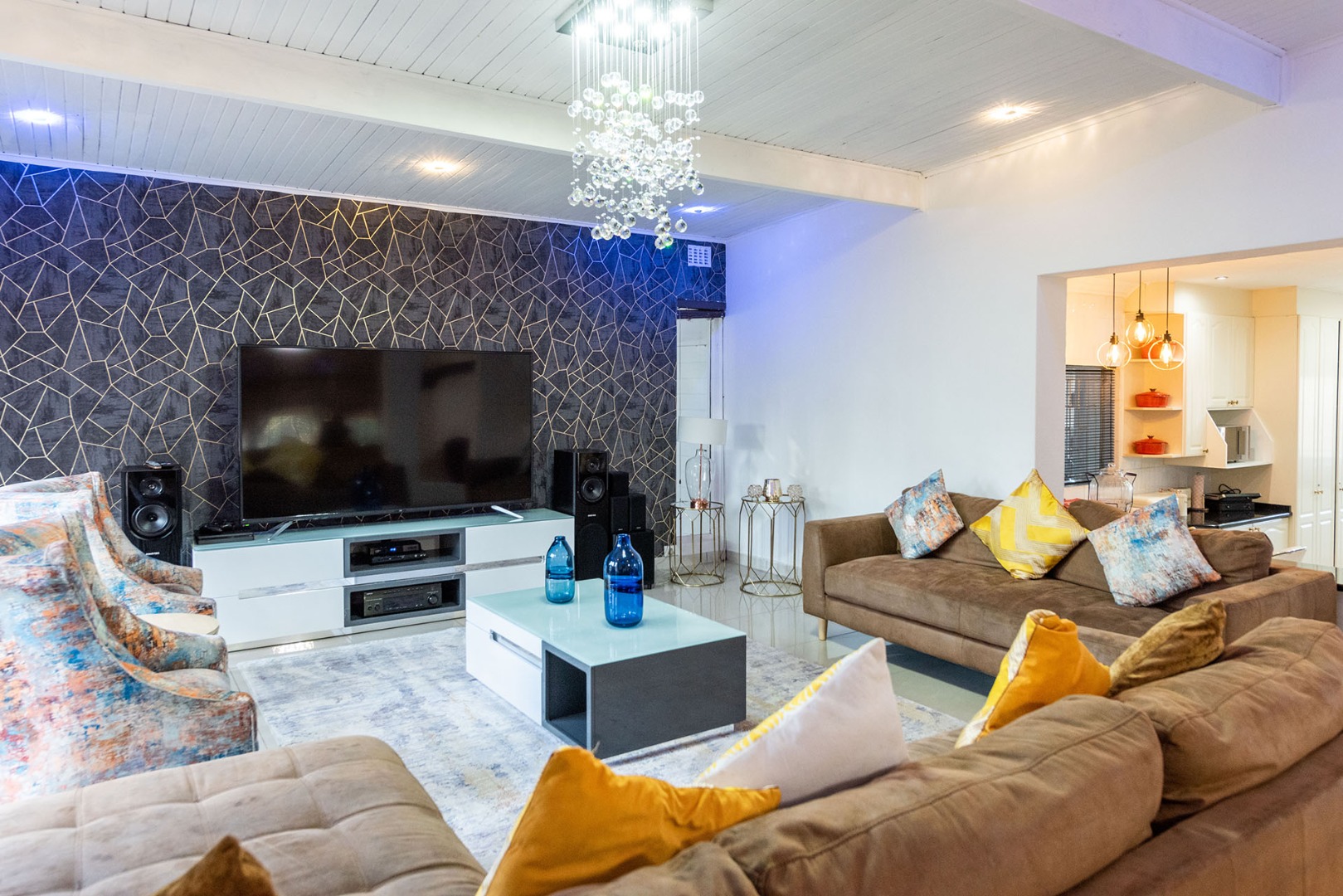 5 Bedroom House For Sale in Three Rivers East RE/MAX™ of Southern Africa