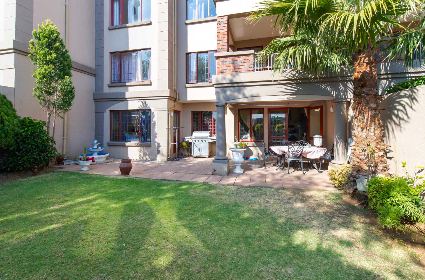 3 Bedroom Townhouse For Sale in Dowerglen Ext 4 RE/MAX™ of Southern Africa