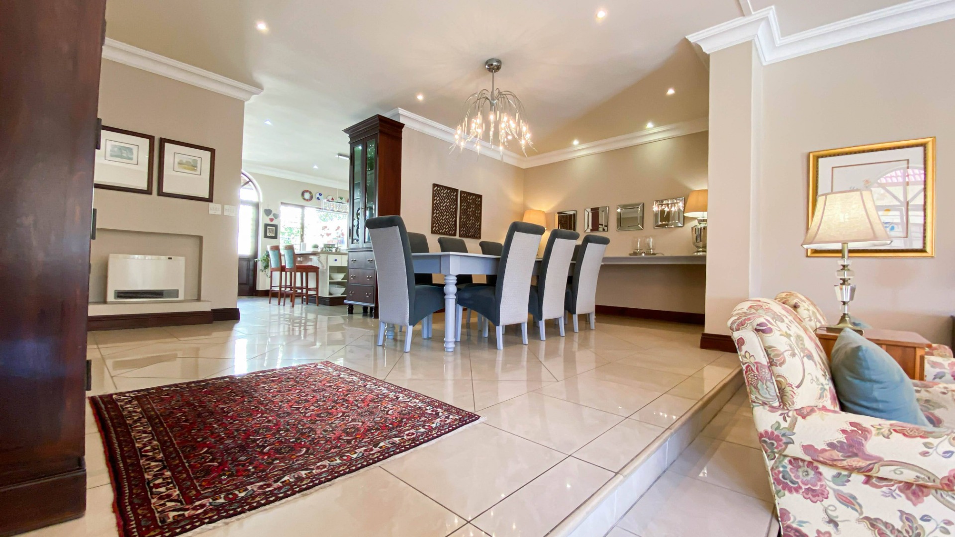 4 Bedroom House For Sale in Linden RE/MAX™ of Southern Africa